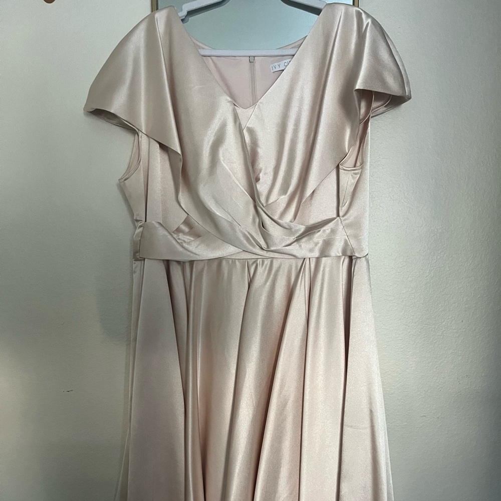 Ivy City Co Cream Satin Prom Dress